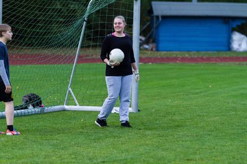 Bild 293 - B-Juniorinnen FSG FraWie hat Besuch aus Berlin